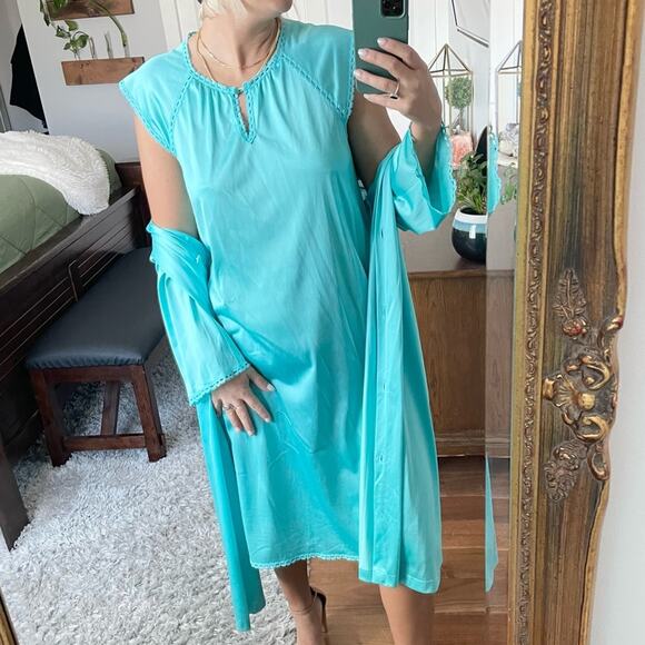 Vanity Fair | Vintage Turquoise Blue Night Gown Intimates Set Robe Nighty Dress - Picture 1 of 12